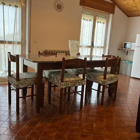 Cerasa Apartment *